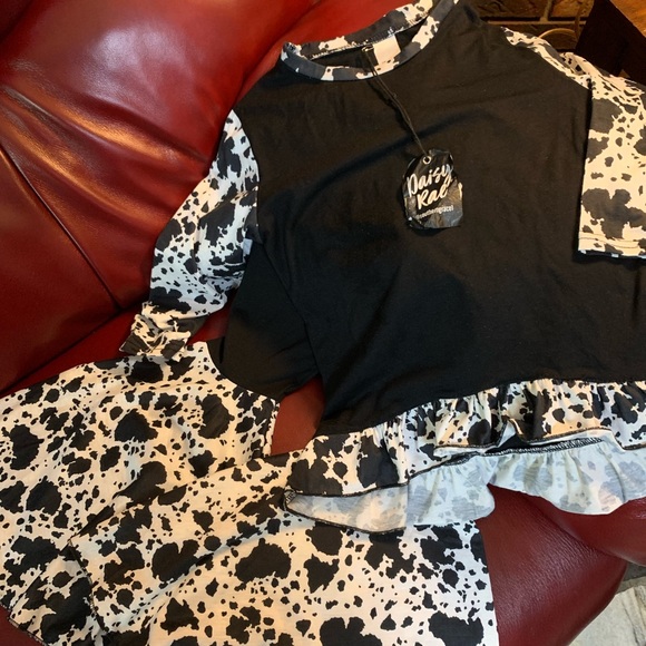 New! DAISY RAE by SOUTHERN GRACE Girls Cow Print Boutique Outfit Size 6/7 - Picture 1 of 7